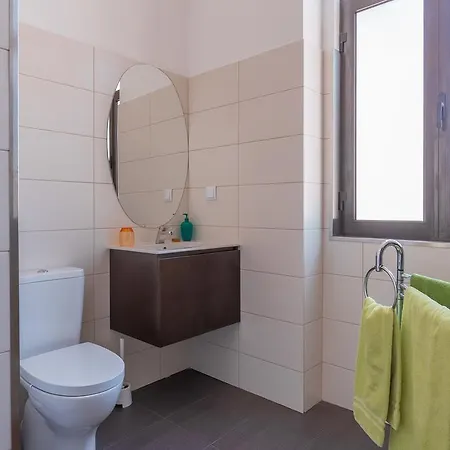 Home17 פורטו