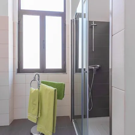 בית הארחה Home17 פורטו